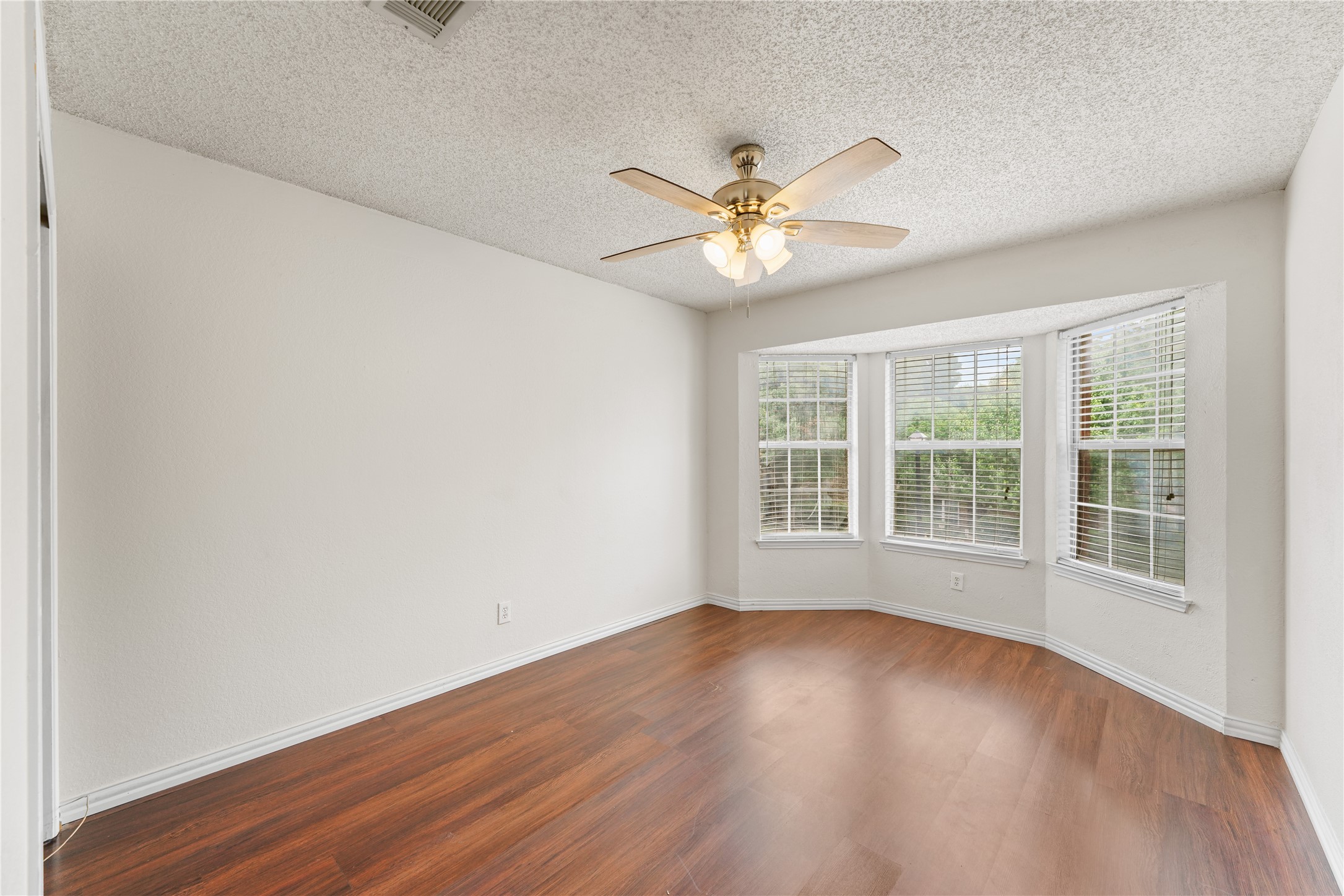 1521 Curtis Lane Cedar Hill TX 75104