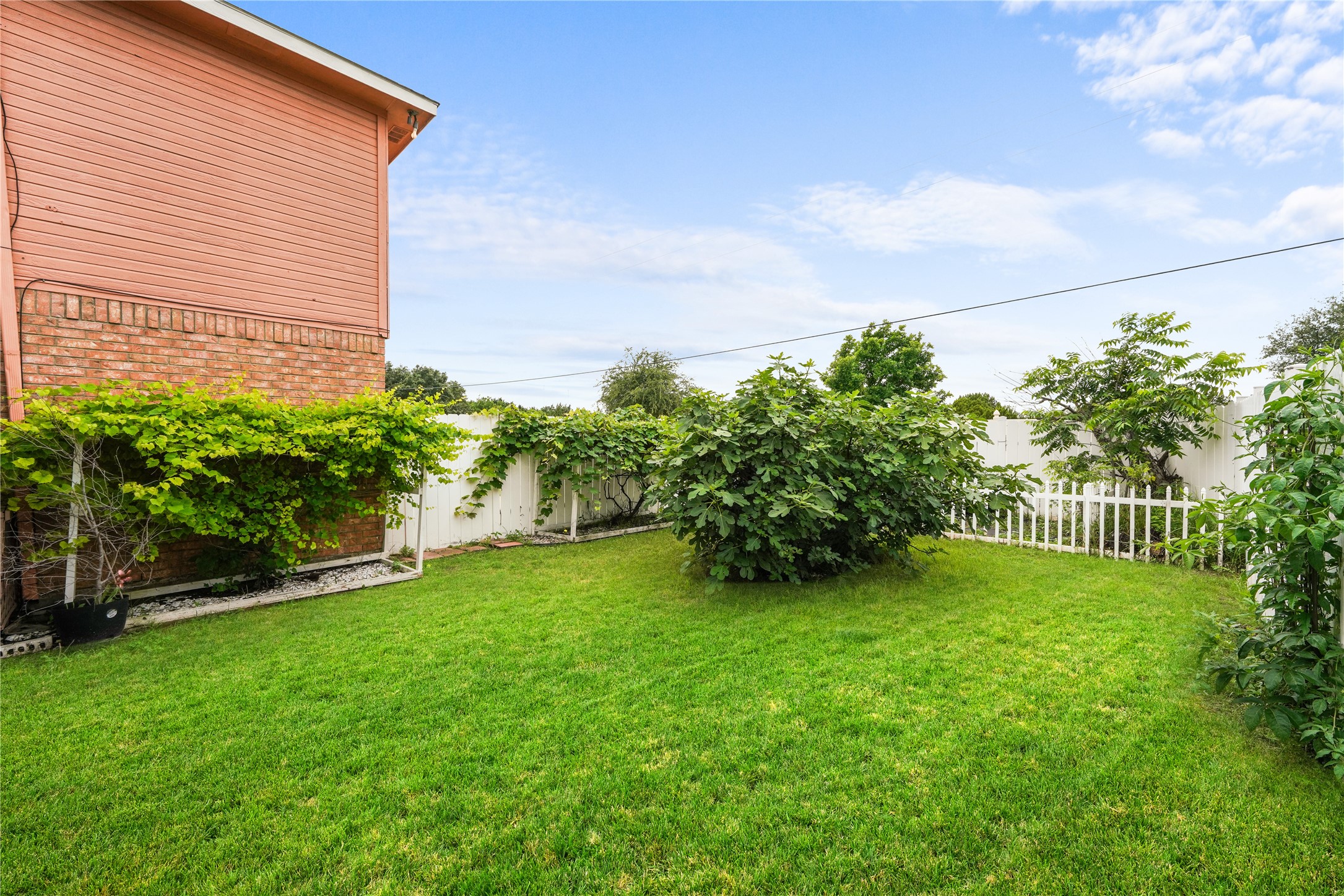 1521 Curtis Lane Cedar Hill TX 75104