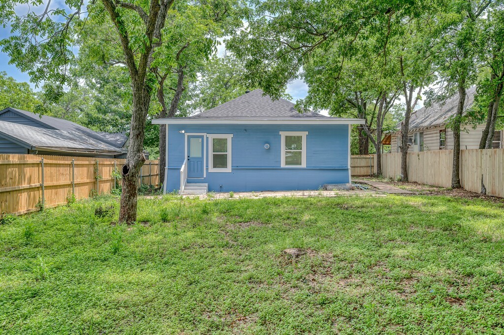 1713 Reuter Avenue Waco TX 76708