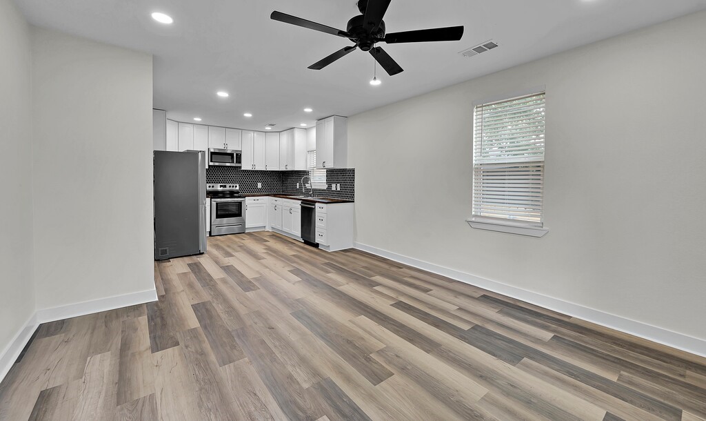 1713 Reuter Avenue Waco TX 76708