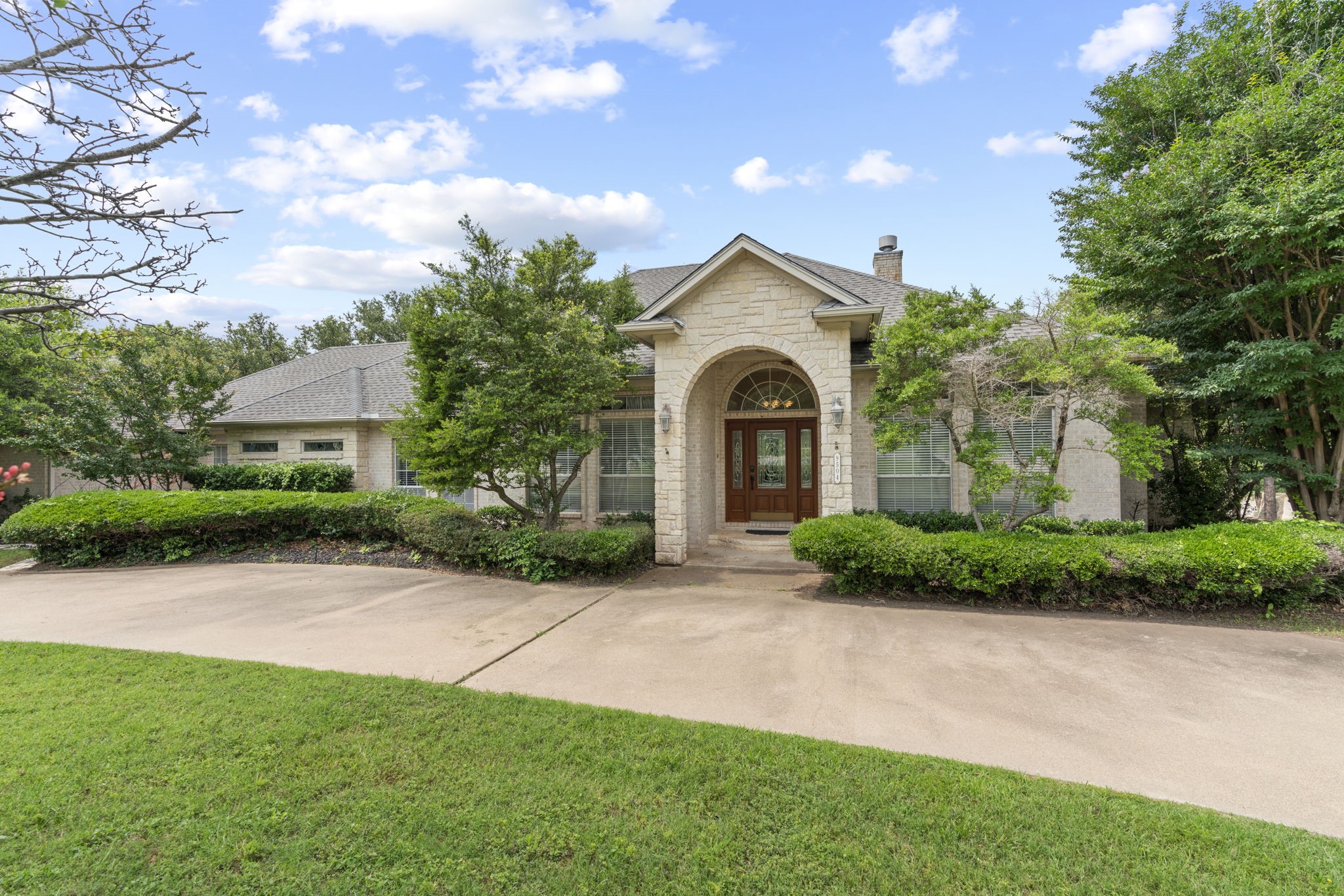 9504 Ravenswood Road Granbury TX 76049