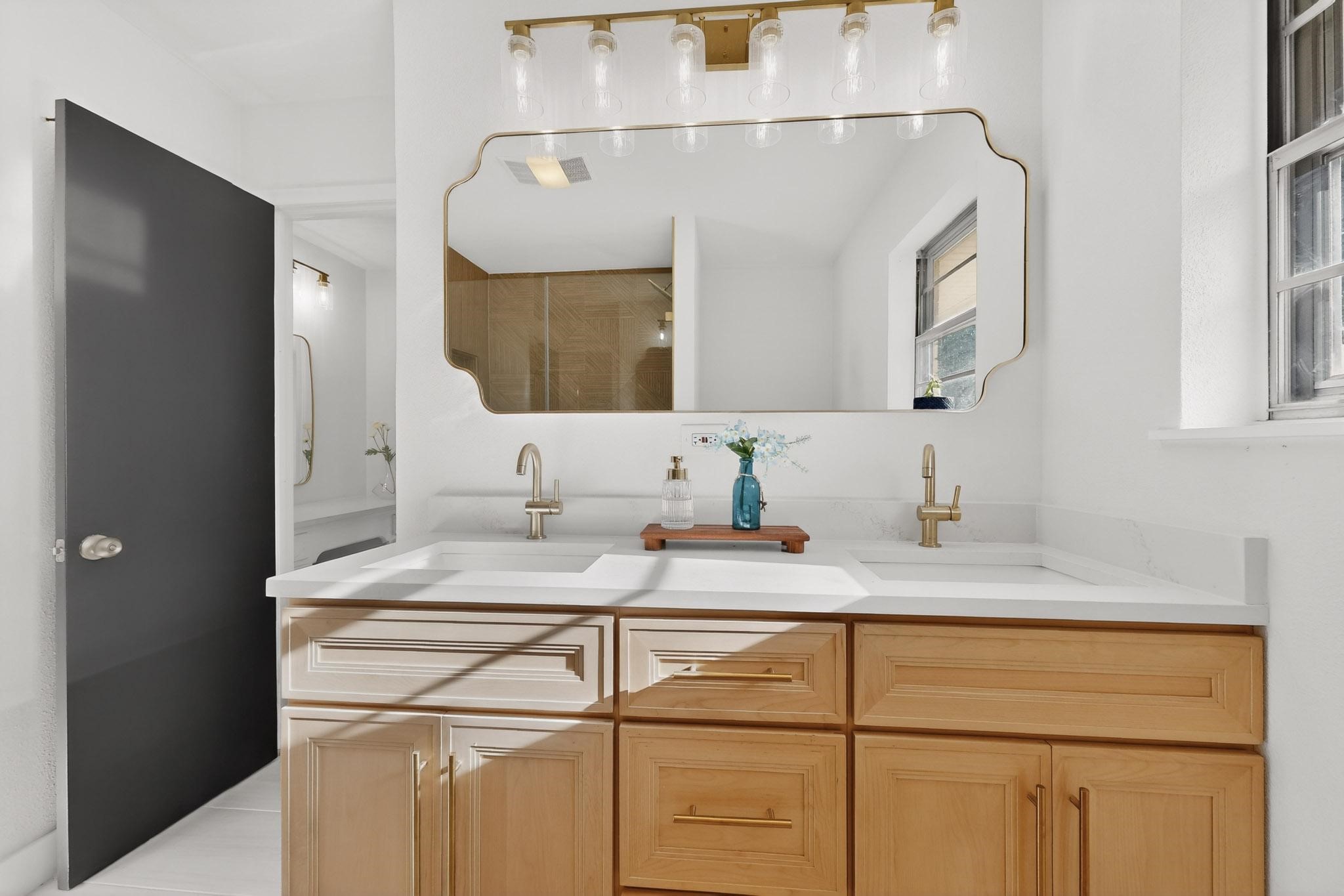 817 Daventry Drive Garland TX 75040