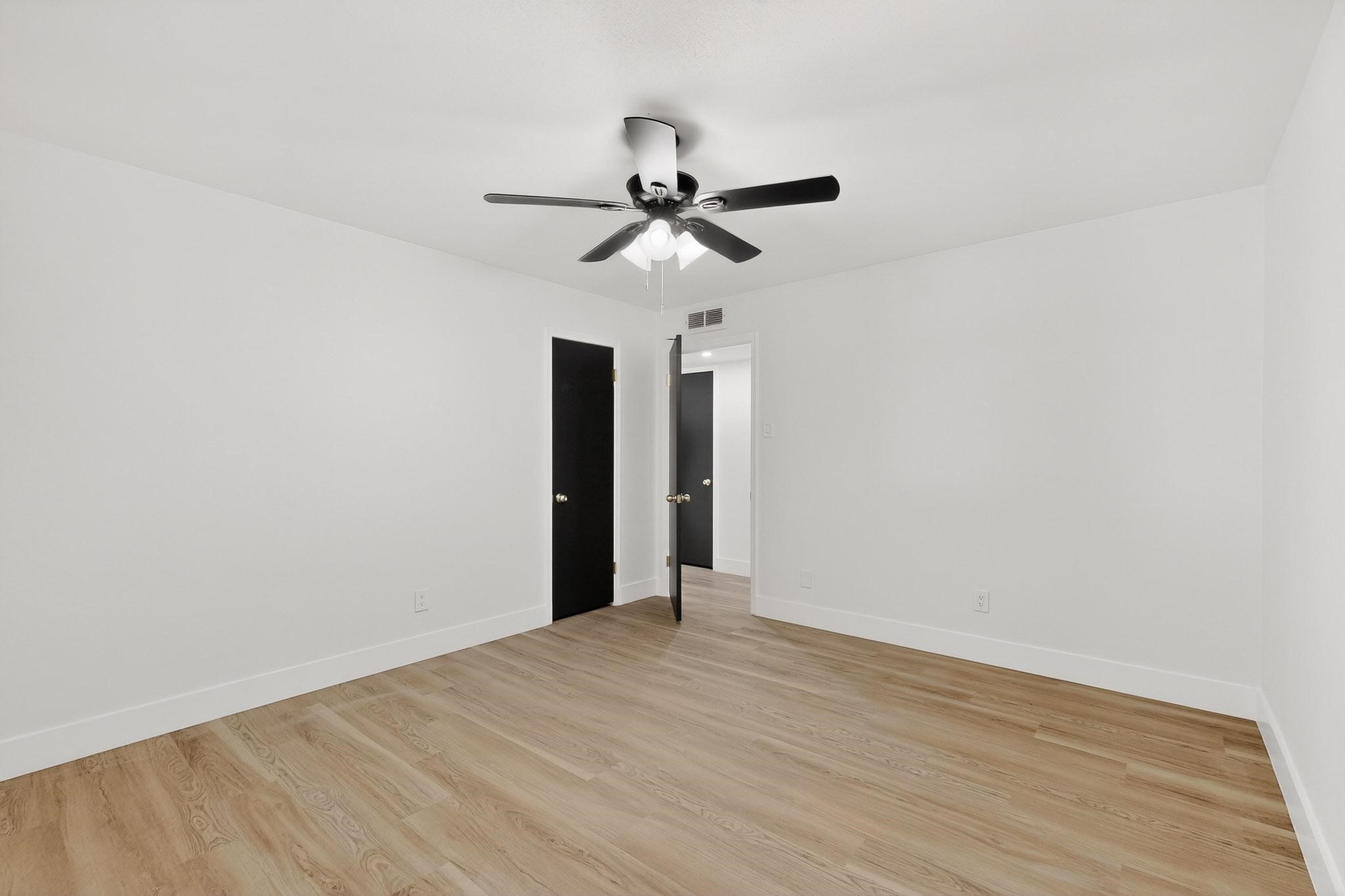 817 Daventry Drive Garland TX 75040