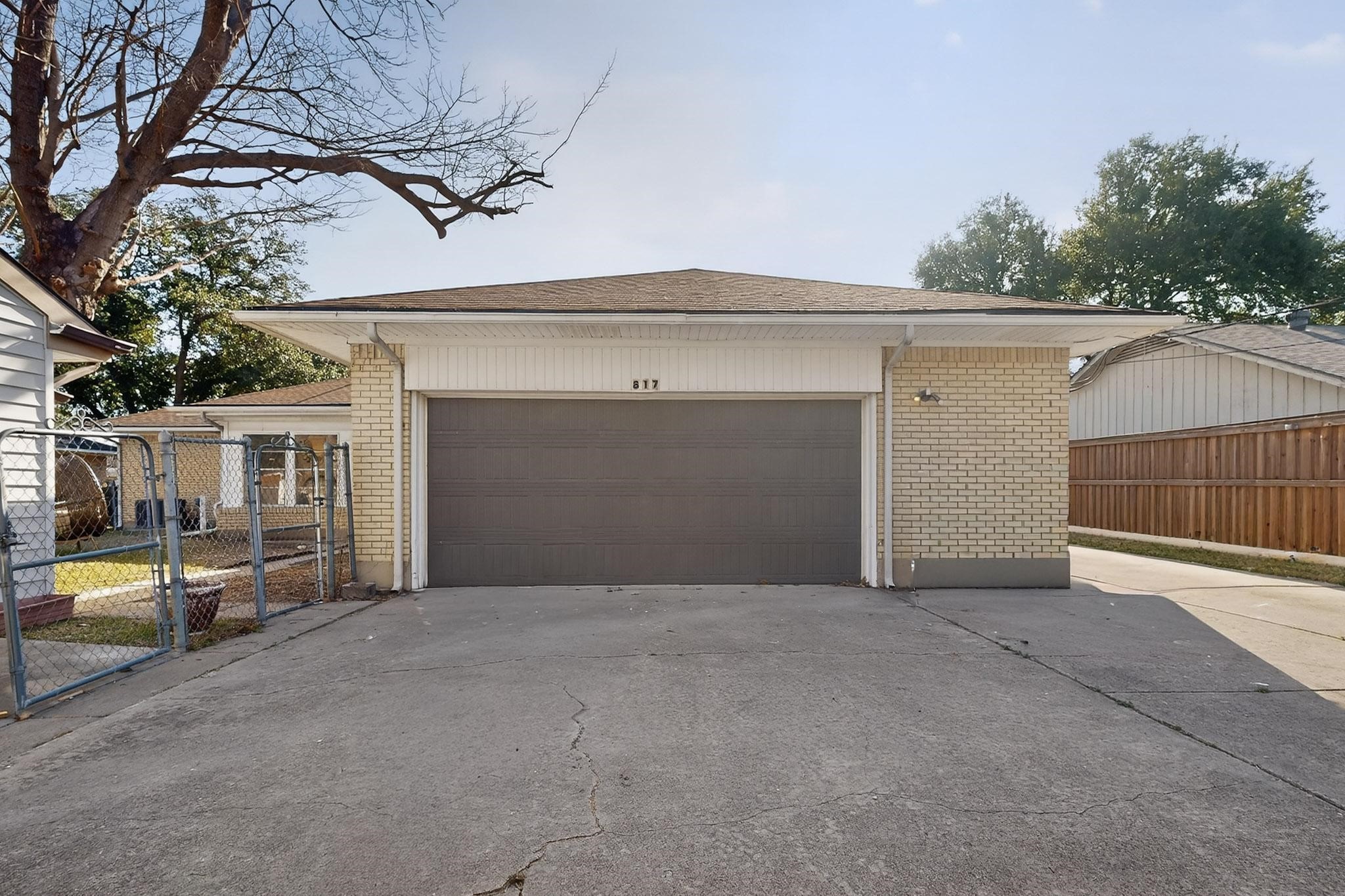817 Daventry Drive Garland TX 75040