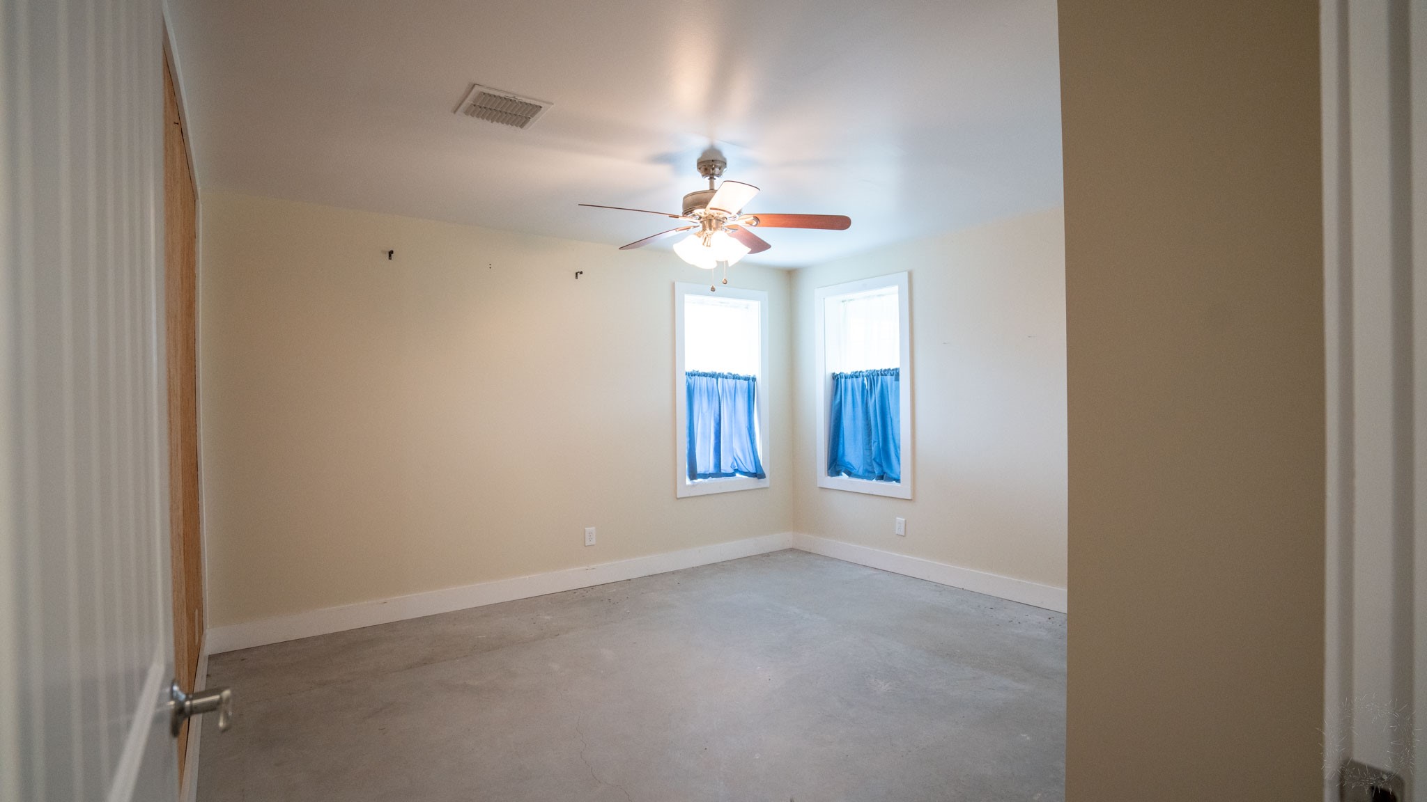 9200 Mitchell Bend Court Granbury TX 76048