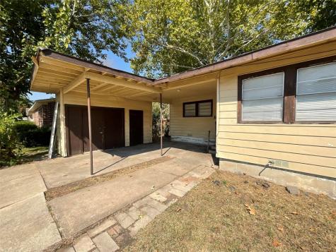 1625 Dent Street Garland TX 75042
