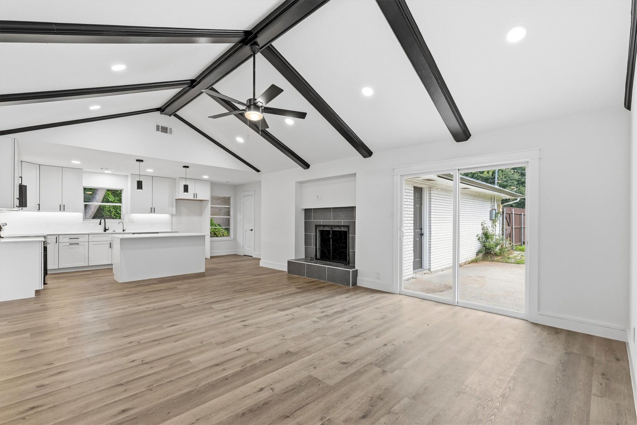 2203 Foxcroft Circle Denton TX 76209