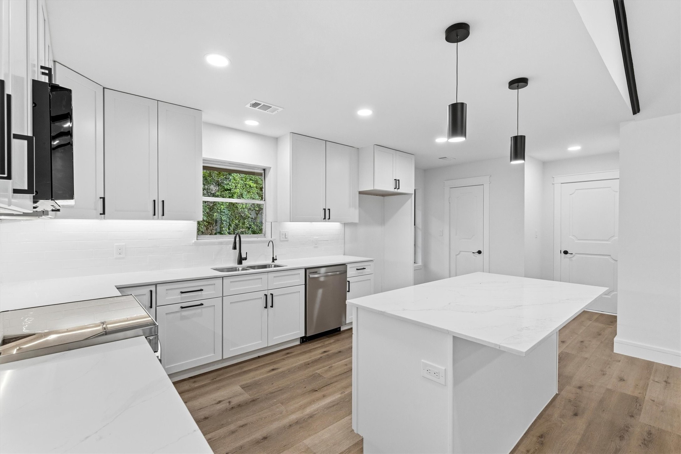 2203 Foxcroft Circle Denton TX 76209
