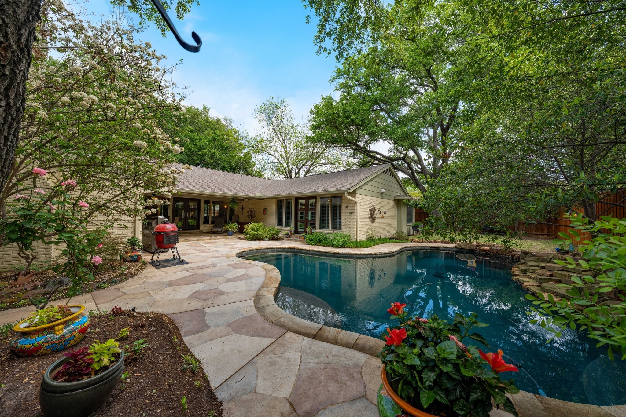 6950 Mossvine Drive Dallas TX 75254