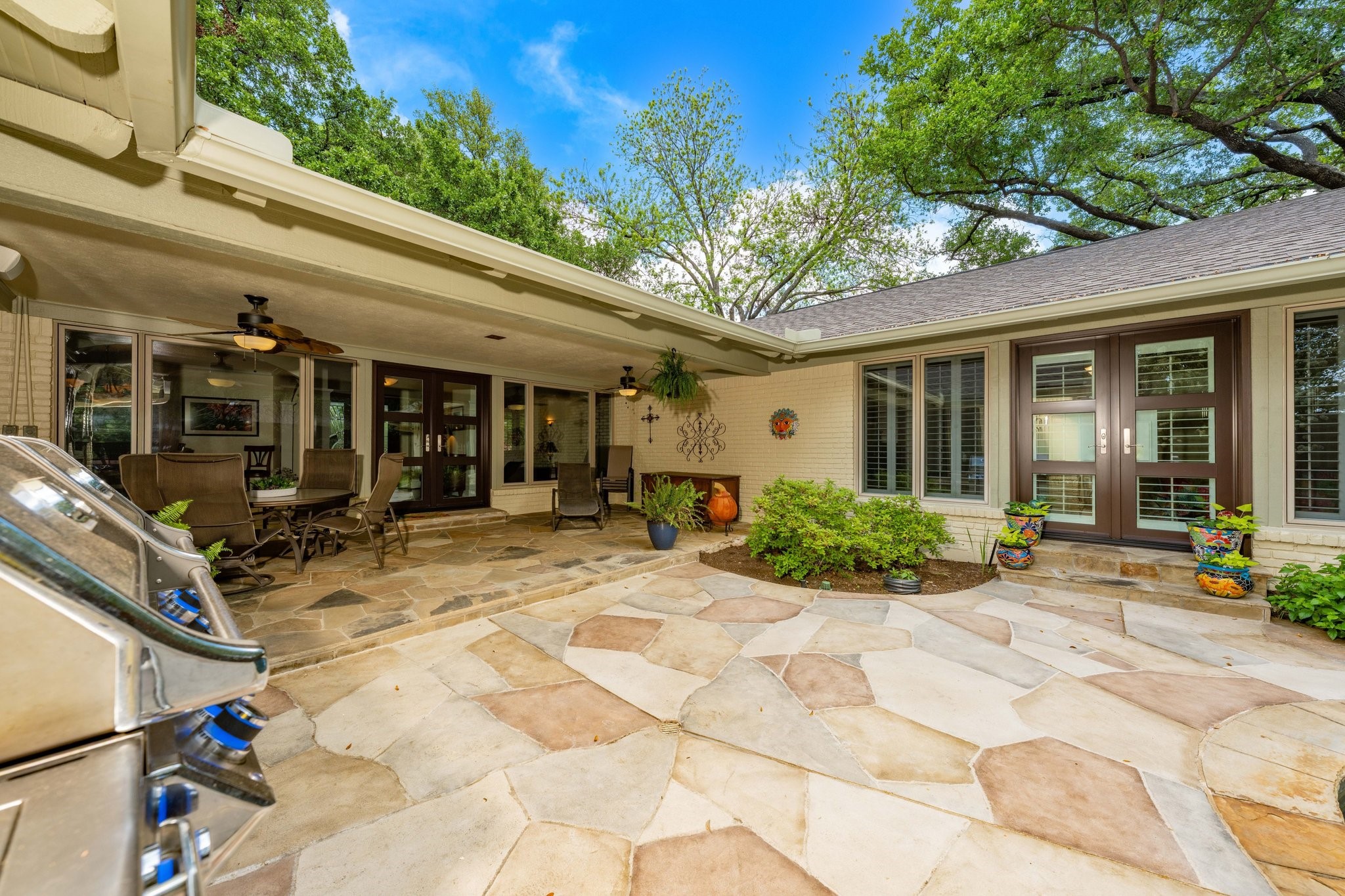 6950 Mossvine Drive Dallas TX 75254