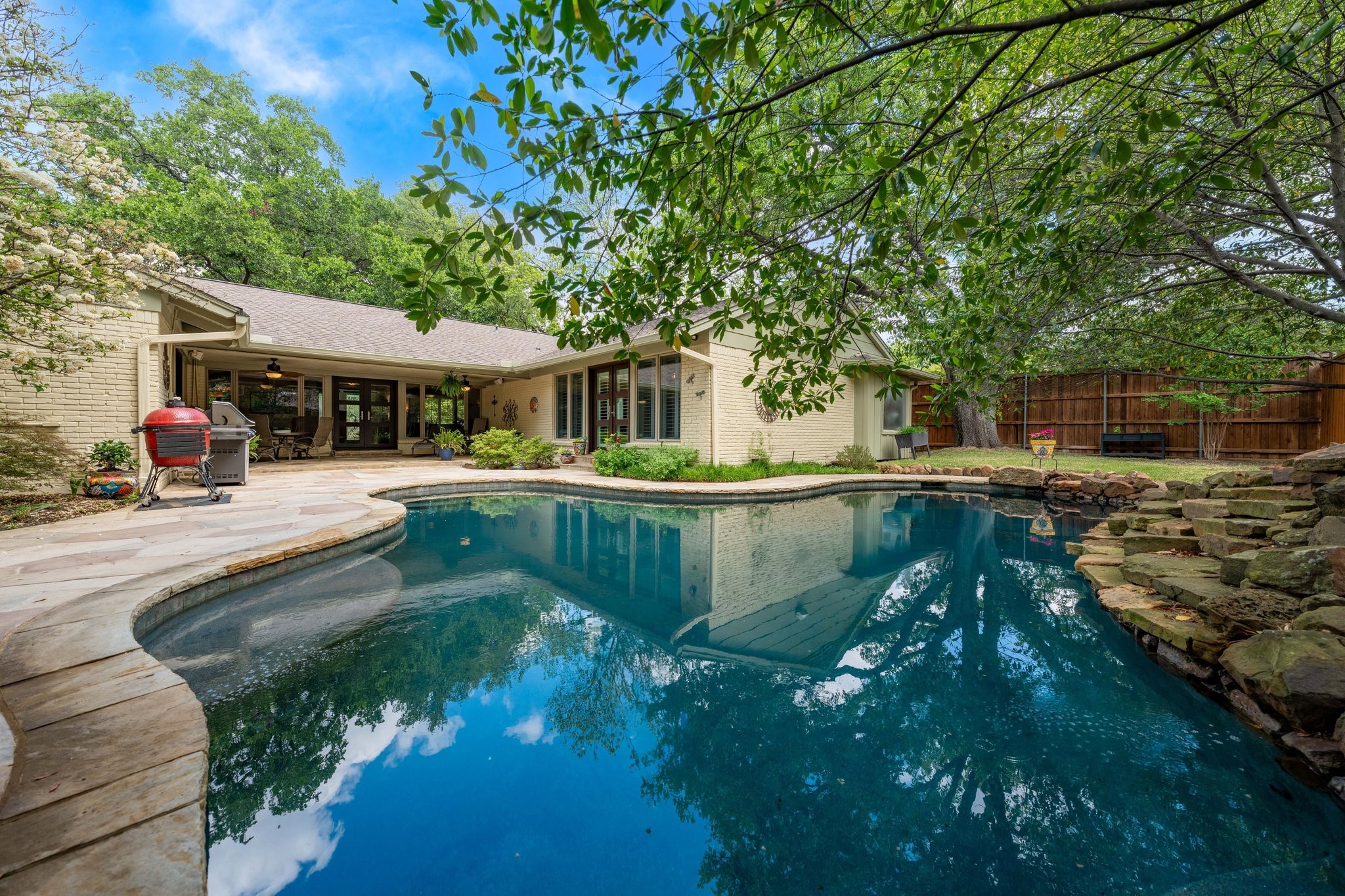 6950 Mossvine Drive Dallas TX 75254
