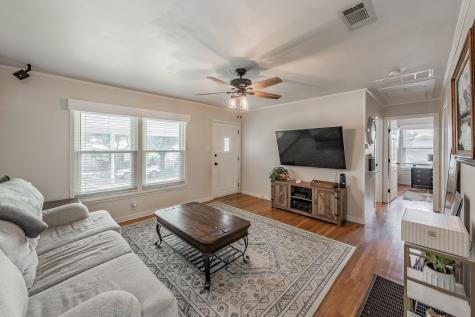 1207 Grace Street Weatherford TX 76086