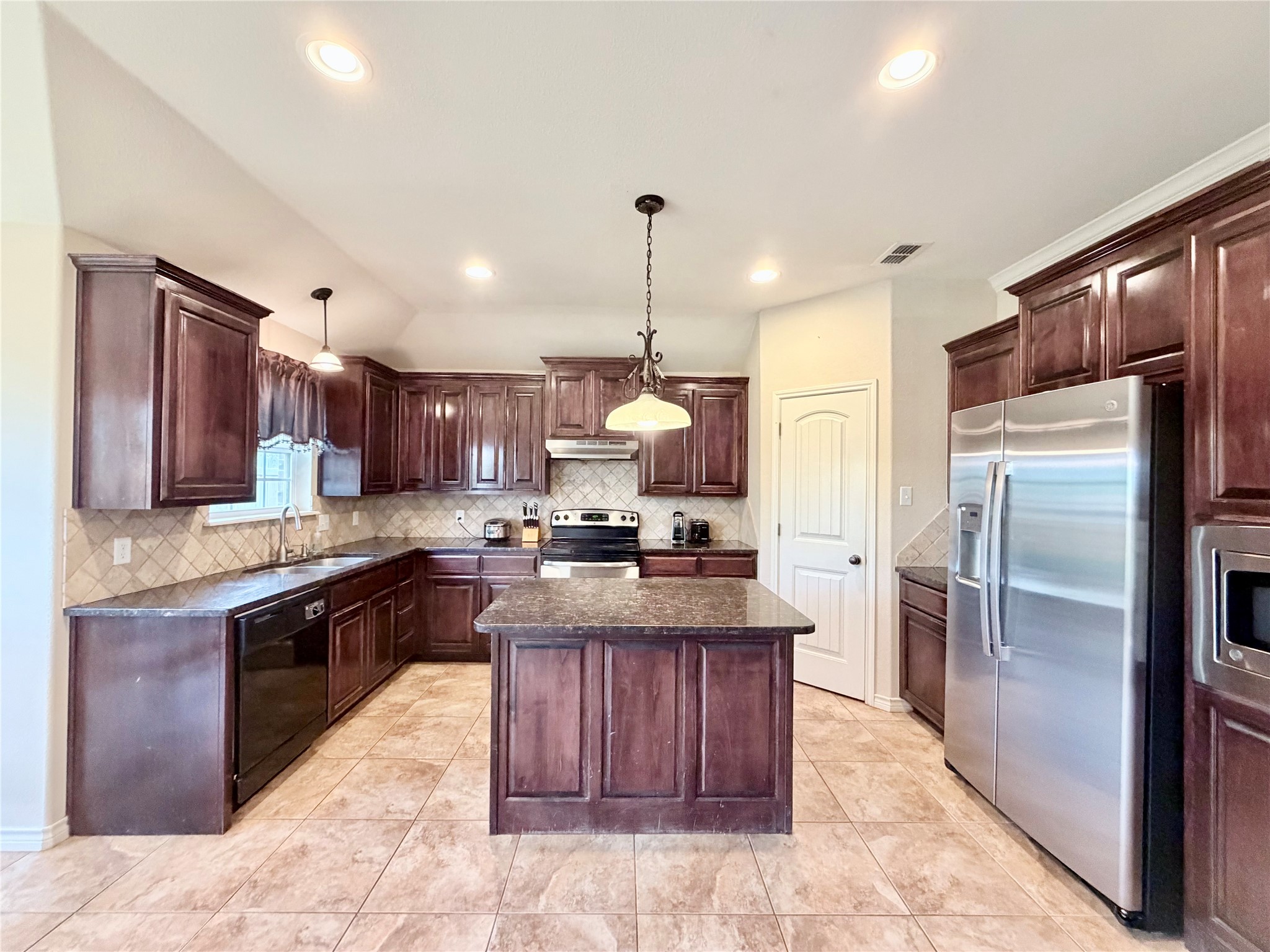 5617 Yellow Brick Road Abilene TX 79602