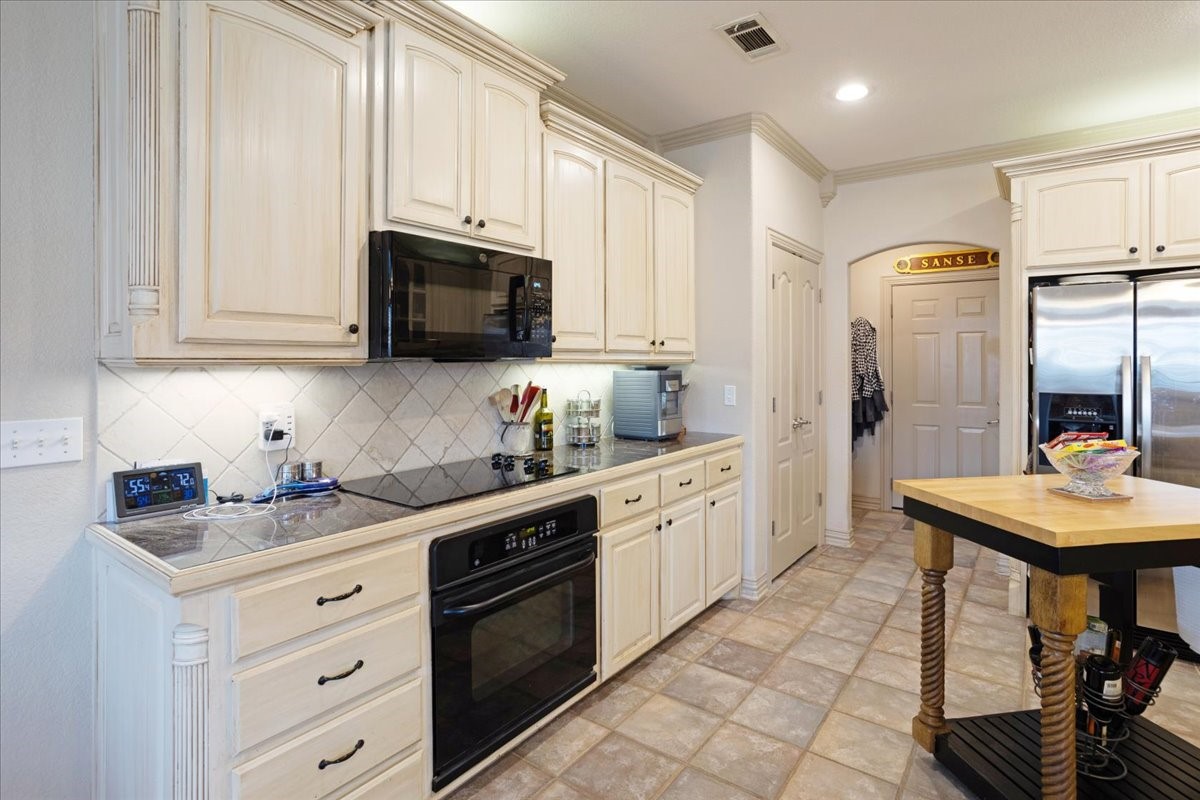 1033 Addison Avenue Pottsboro TX 75076