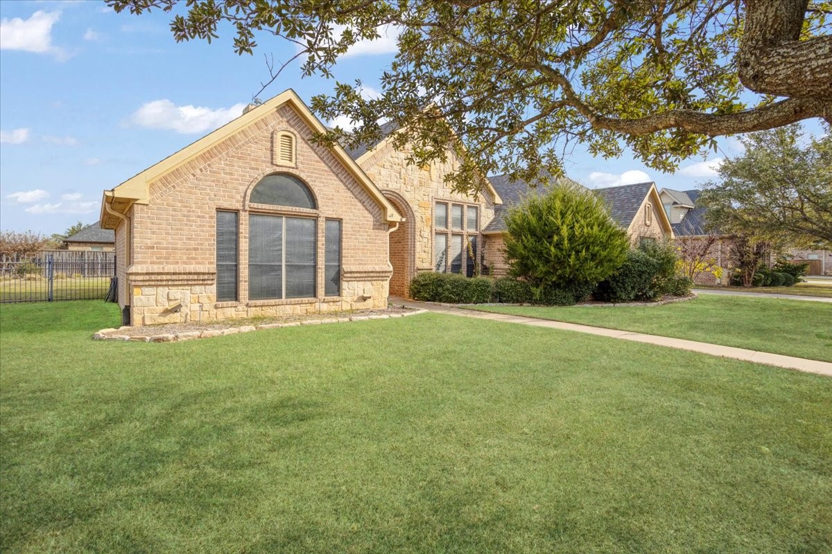 1033 Addison Avenue Pottsboro TX 75076