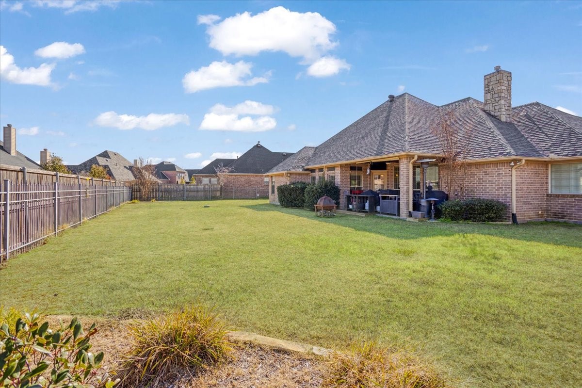 1033 Addison Avenue Pottsboro TX 75076