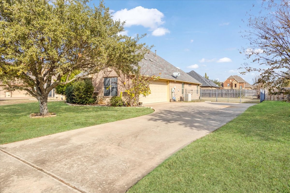 1033 Addison Avenue Pottsboro TX 75076