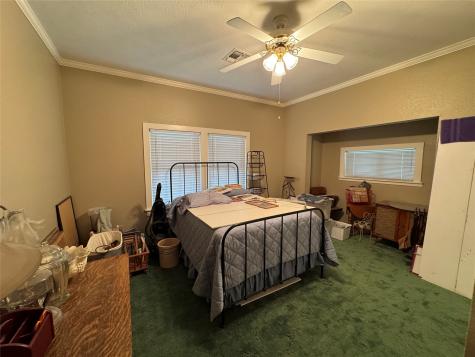 311 S Cedar Street Seymour TX 76380