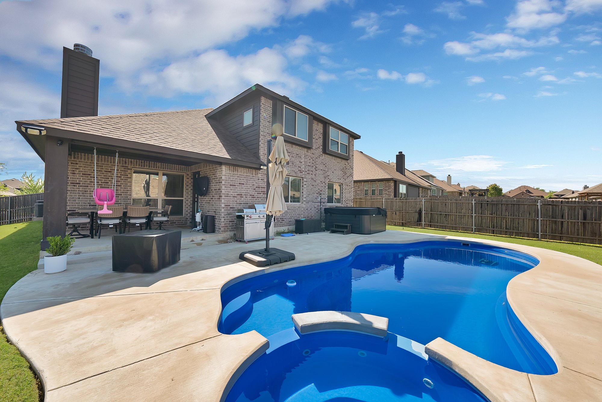 1040 Weeping Oak Drive Burleson TX 76028