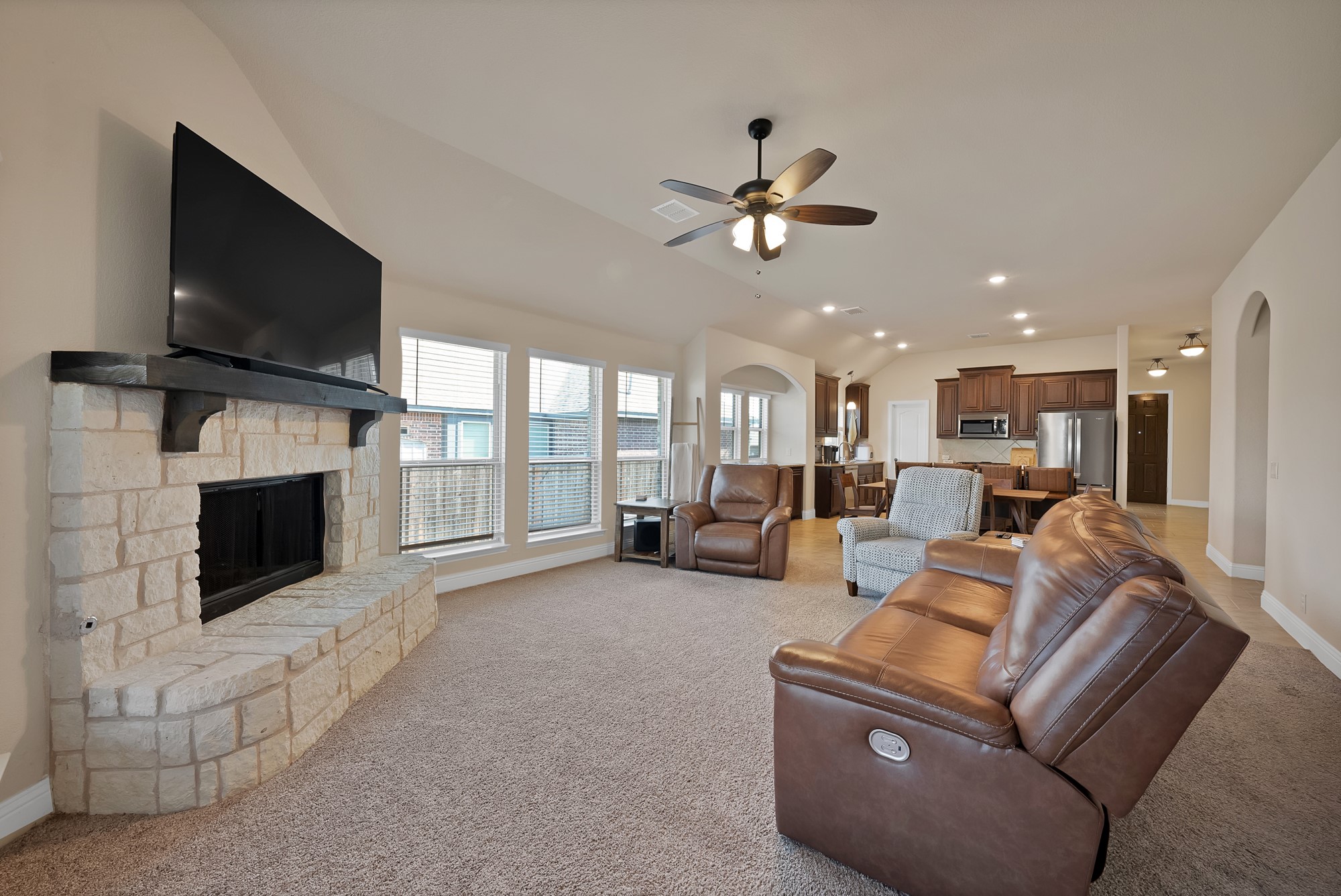 1040 Weeping Oak Drive Burleson TX 76028