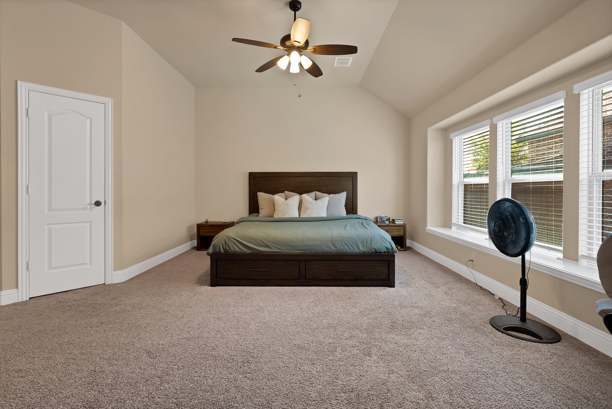 1040 Weeping Oak Drive Burleson TX 76028