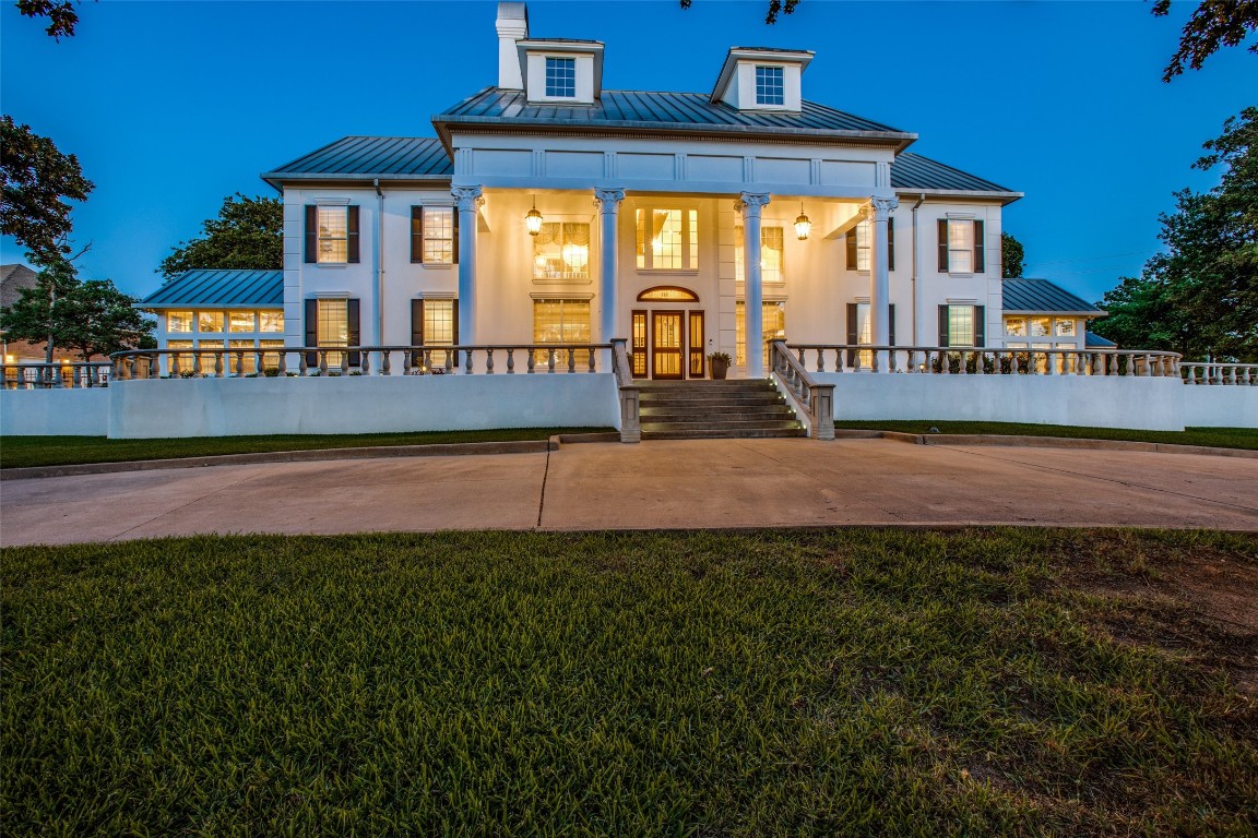 7100 Twin Oaks Court Mansfield TX 76063