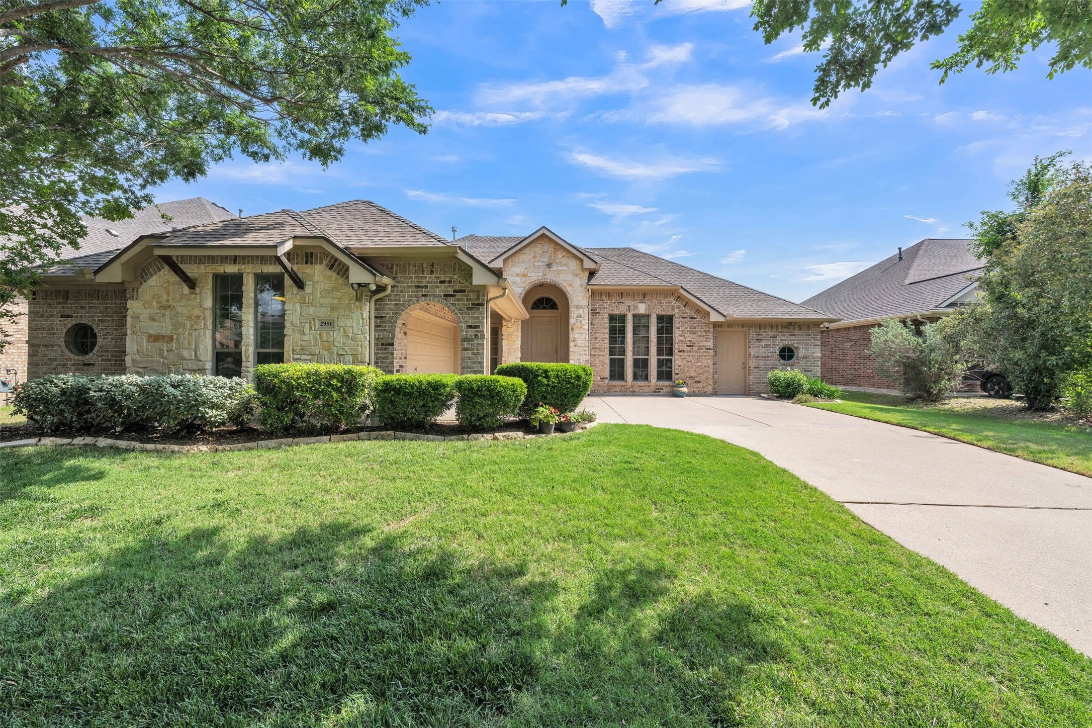 2951 Velero Grand Prairie TX 75054