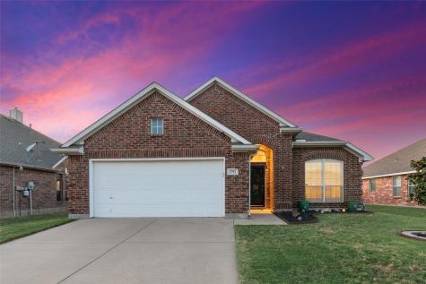 2792 Autumn Breeze Grand Prairie TX 75052