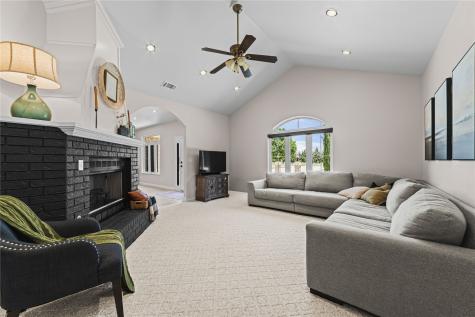 165 County Road 209 Seminole TX 79360