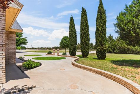 165 County Road 209 Seminole TX 79360