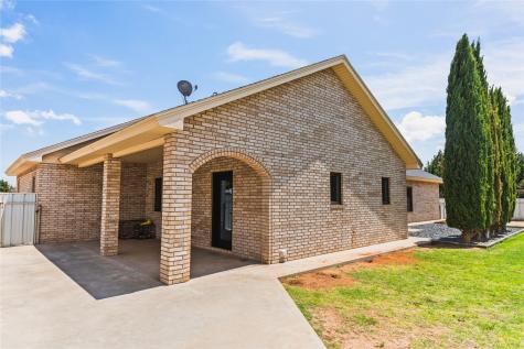 165 County Road 209 Seminole TX 79360