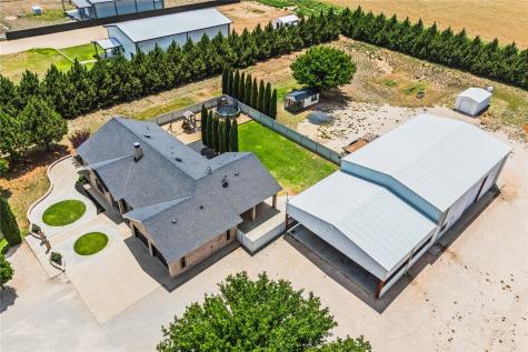 165 County Road 209 Seminole TX 79360