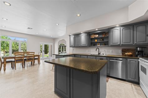 165 County Road 209 Seminole TX 79360