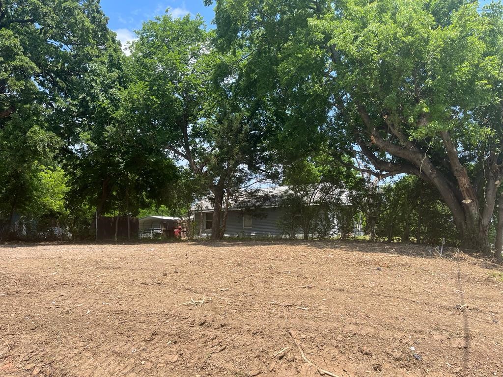 125 S Center Street Bonham TX 75418