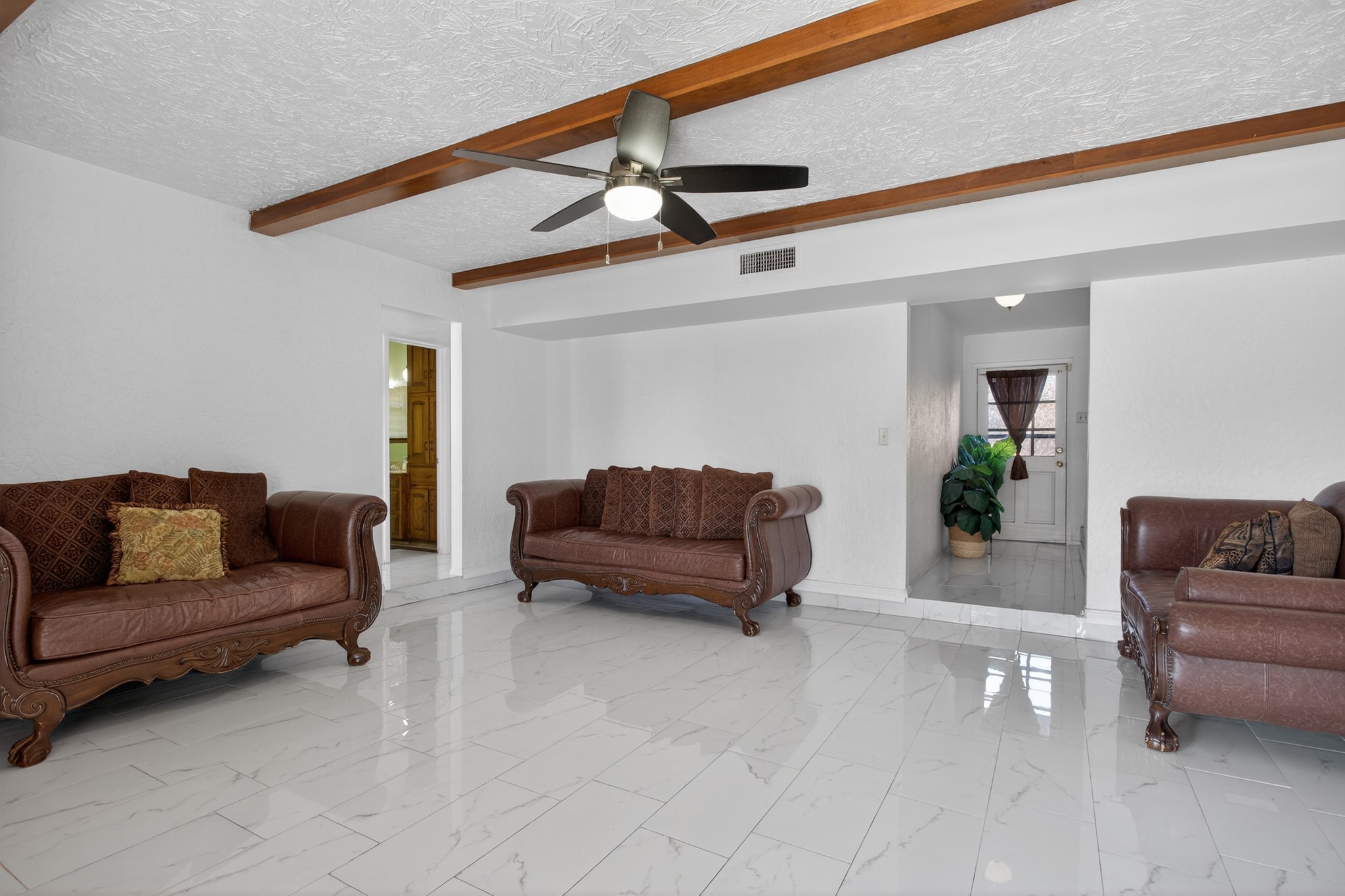 10569 Range Road Justin TX 76247