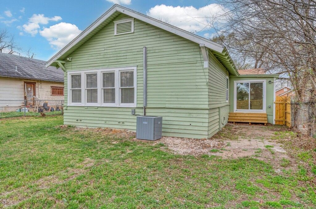1602 Mitchell Avenue Waco TX 76708
