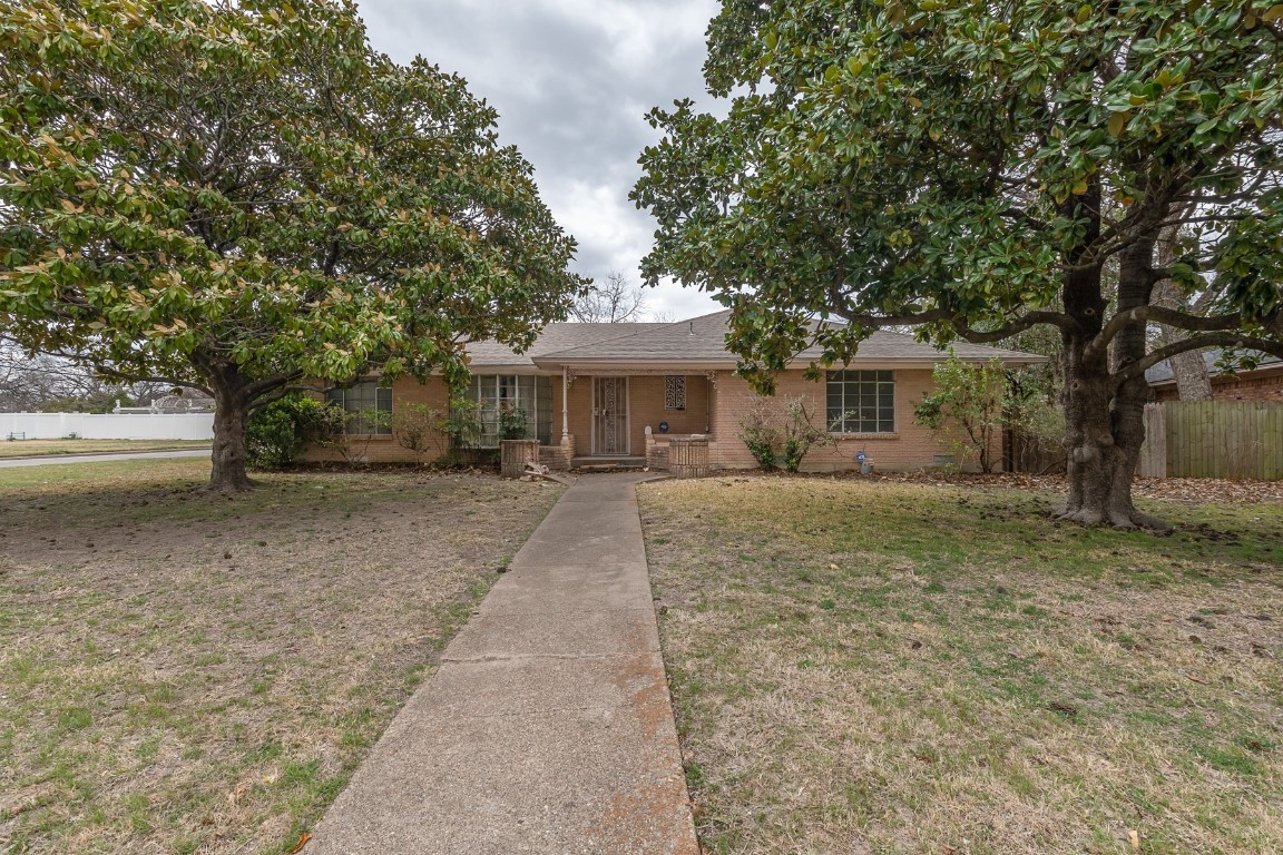 519 Parkwood Drive Dallas TX 75224