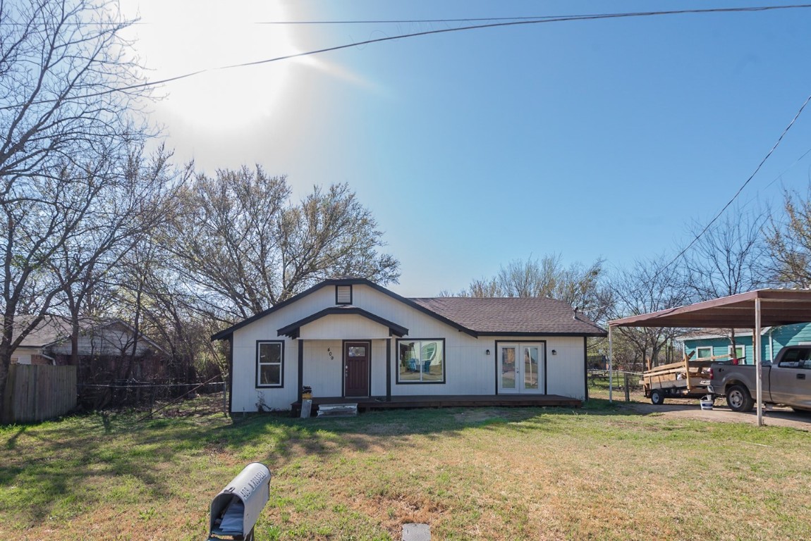 409 N Russell Street Alvarado TX 76009