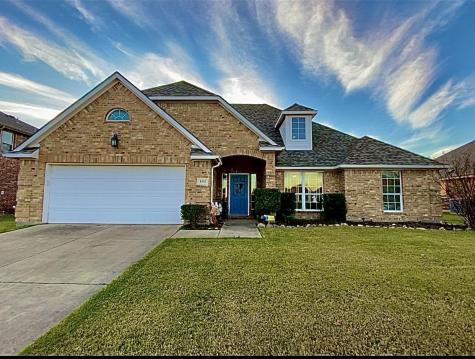 1305 N Houston Street Royse City TX 75189