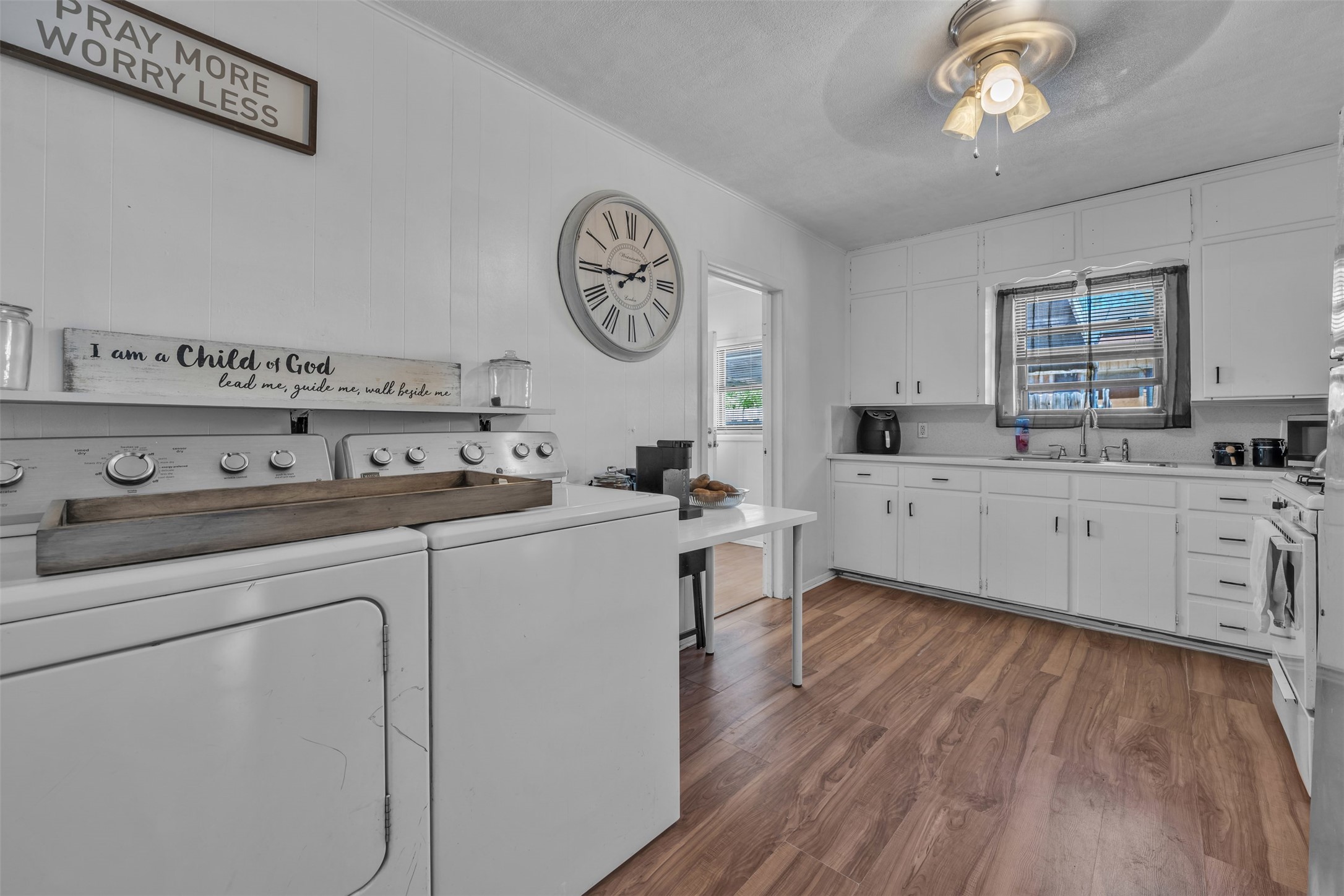 3017 Pueblo Trail Lake Worth TX 76135