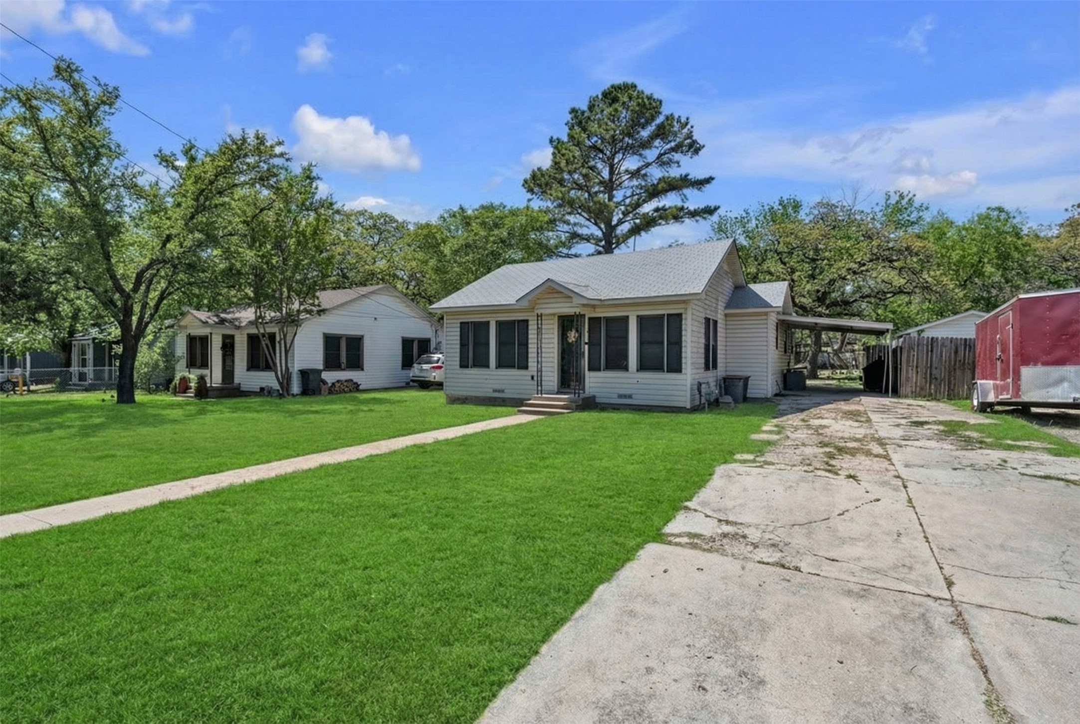 3017 Pueblo Trail Lake Worth TX 76135