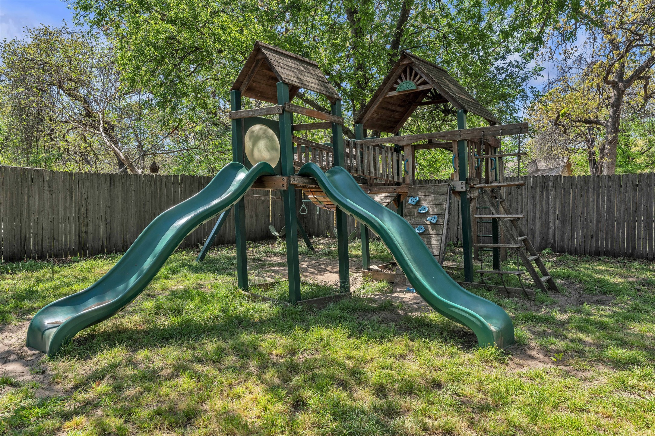 3017 Pueblo Trail Lake Worth TX 76135