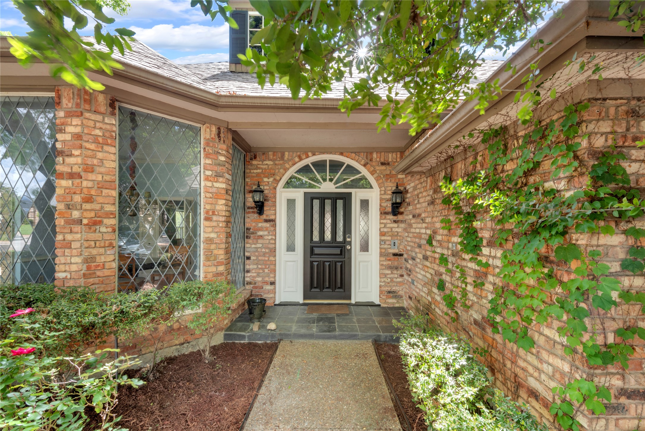 6214 Liberty Hill Dallas TX 75248