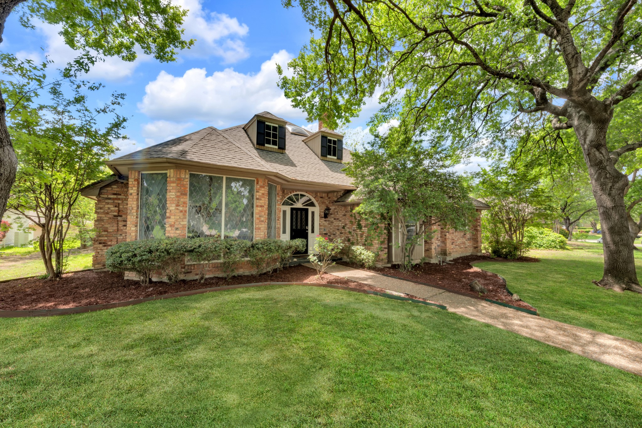 6214 Liberty Hill Dallas TX 75248