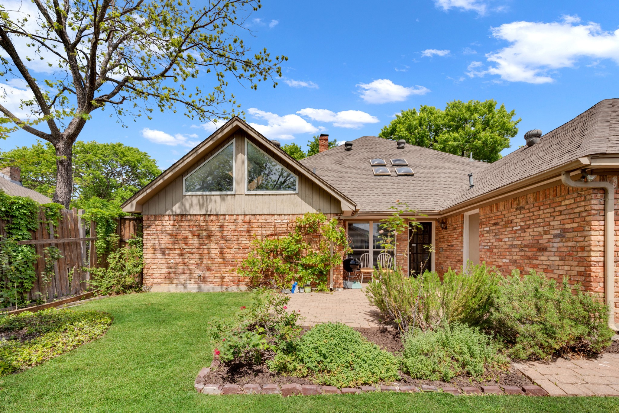 6214 Liberty Hill Dallas TX 75248