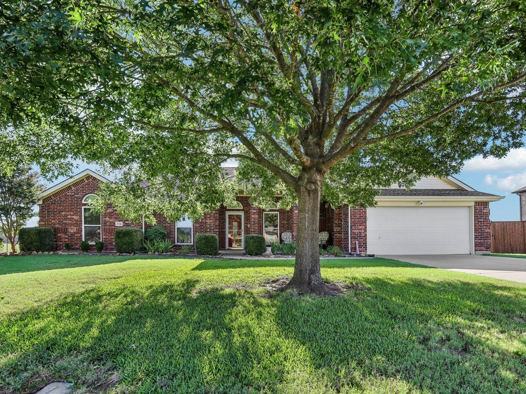 720 Meghann Lane Waxahachie TX 75167