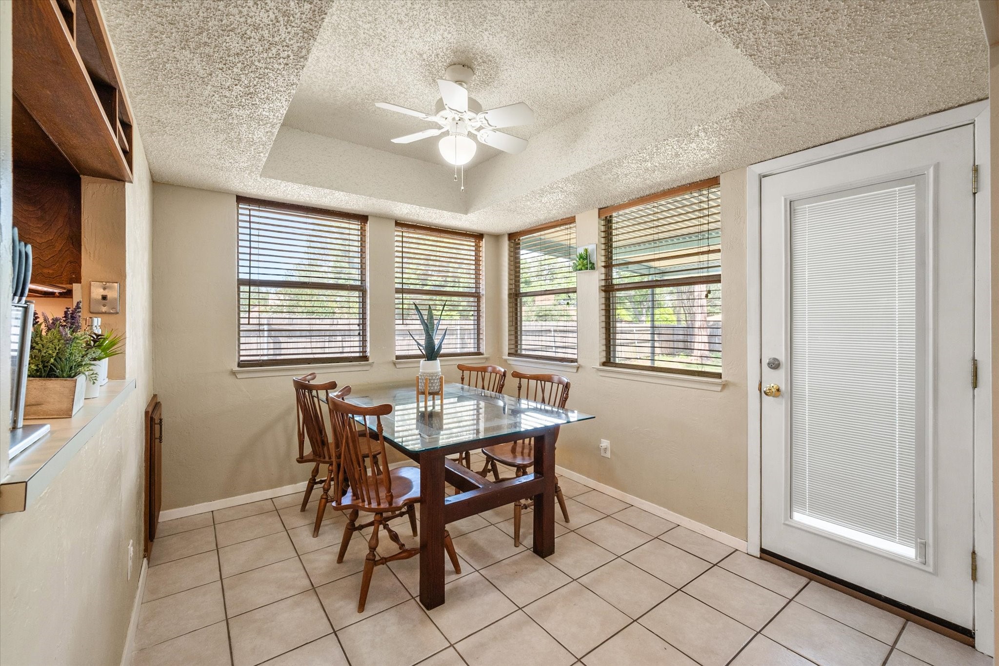910 Cherry Laurel Lane Arlington TX 76012