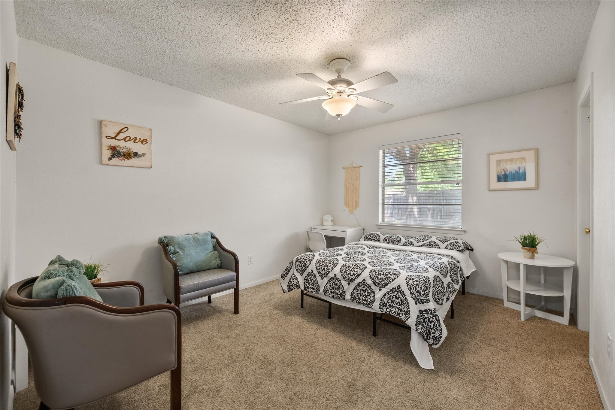 910 Cherry Laurel Lane Arlington TX 76012