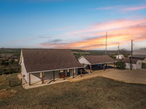 228 Private Road 2122 Meridian TX 76665