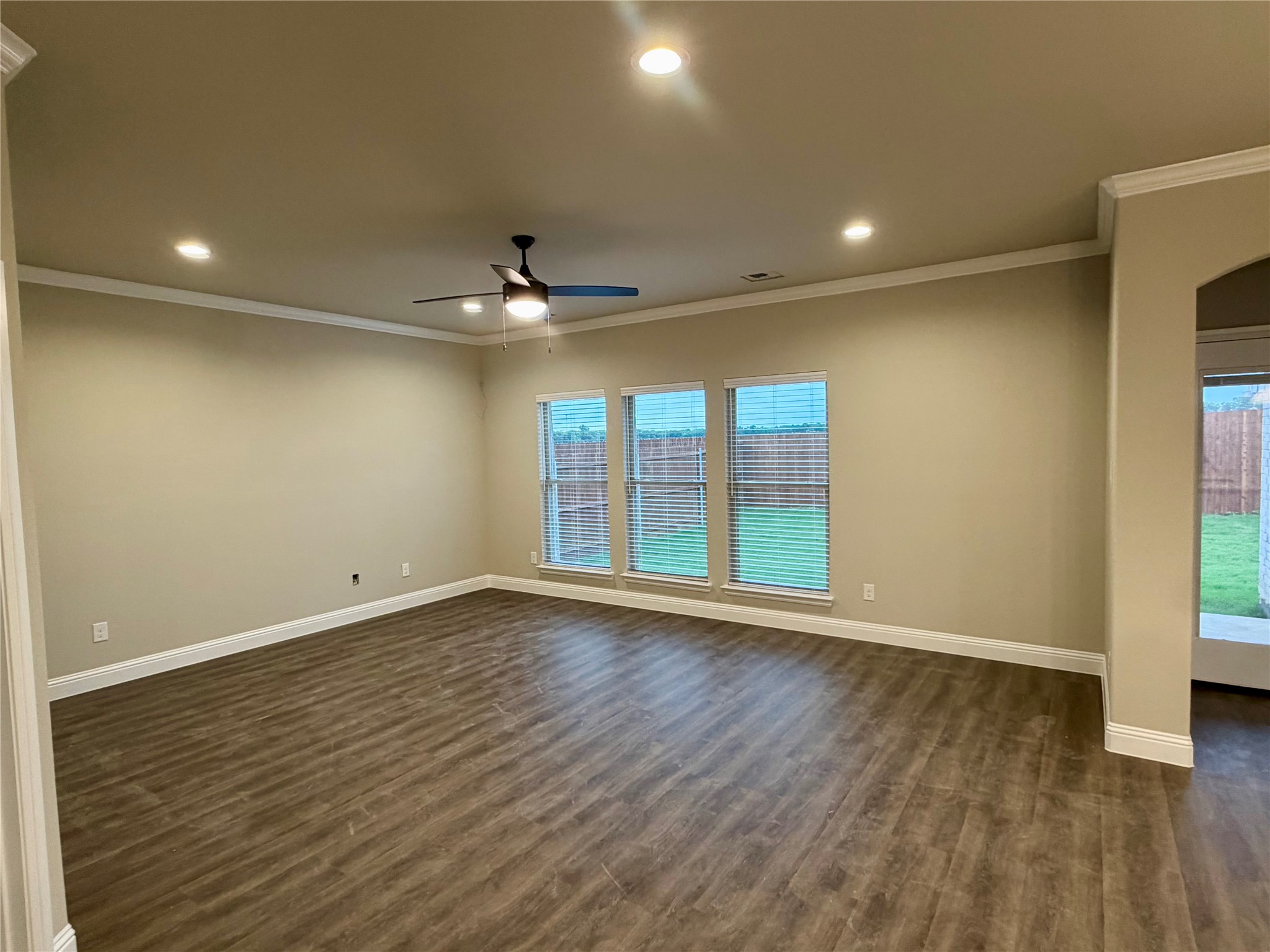 1045 Nighthawk Trail Alvarado TX 76009